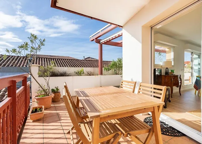 Balkoia Superbe De 75 M2 Entièrement Rénové